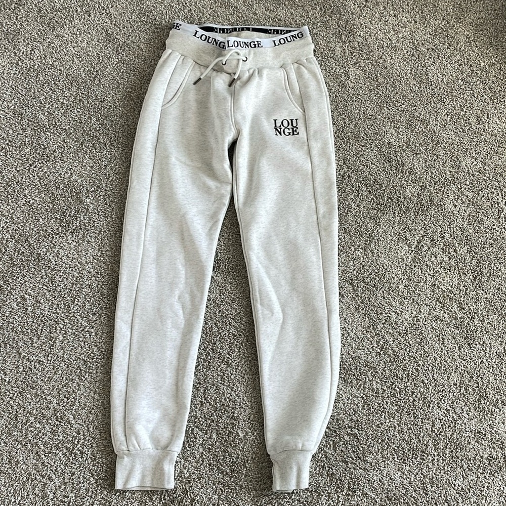 LOUNGE sweatpants - RUNS SMALL - size L but fits like a M (UK brand)